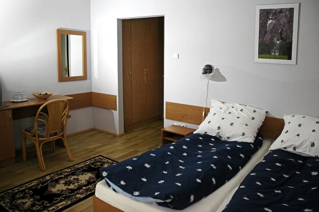 Villa Sakura Panzio Sopron Pokój zdjęcie